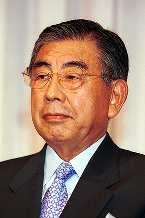Toshifumi Suzuki
