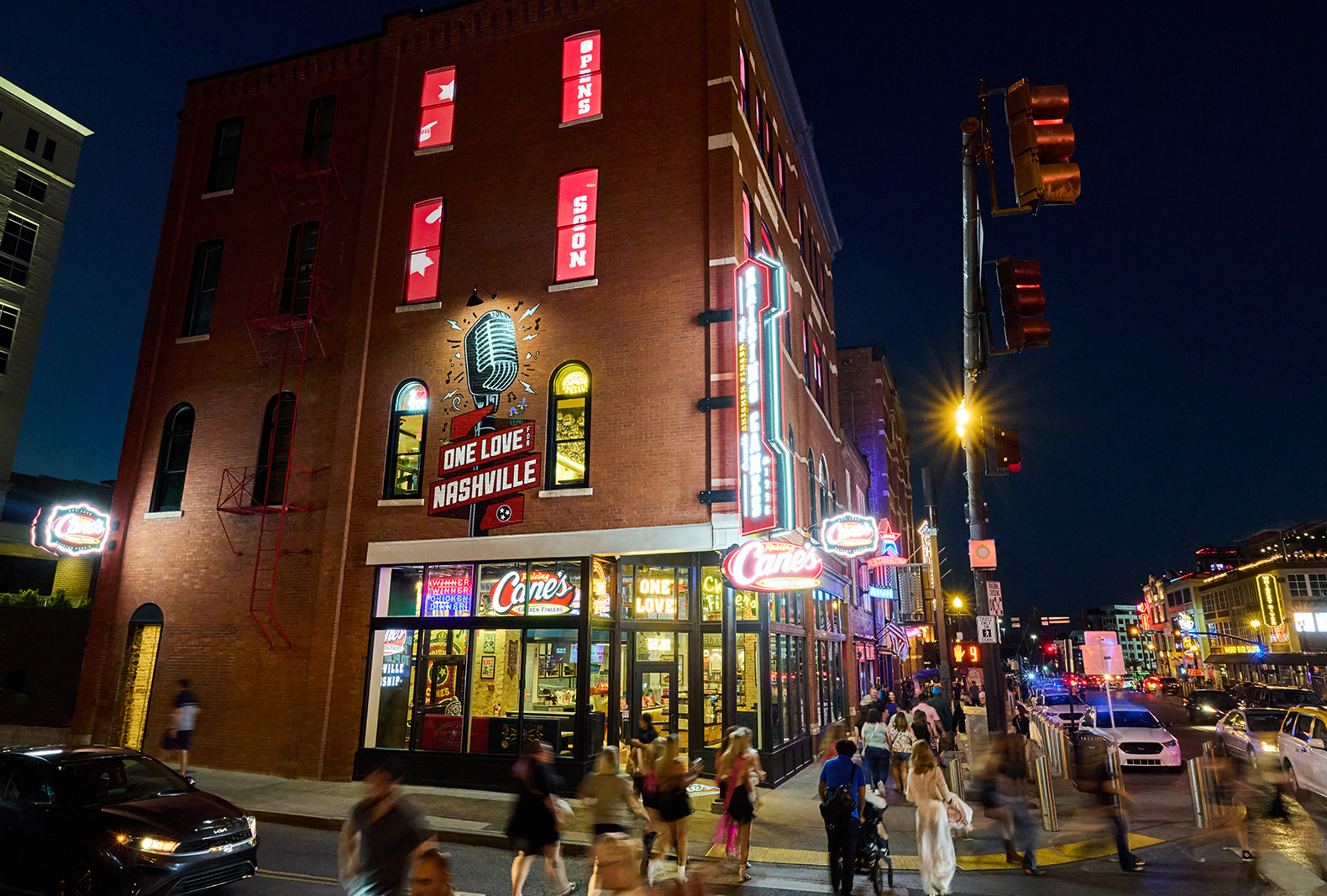 New Raising Cane’s flagship location debuts on Broadway Street in Nashville