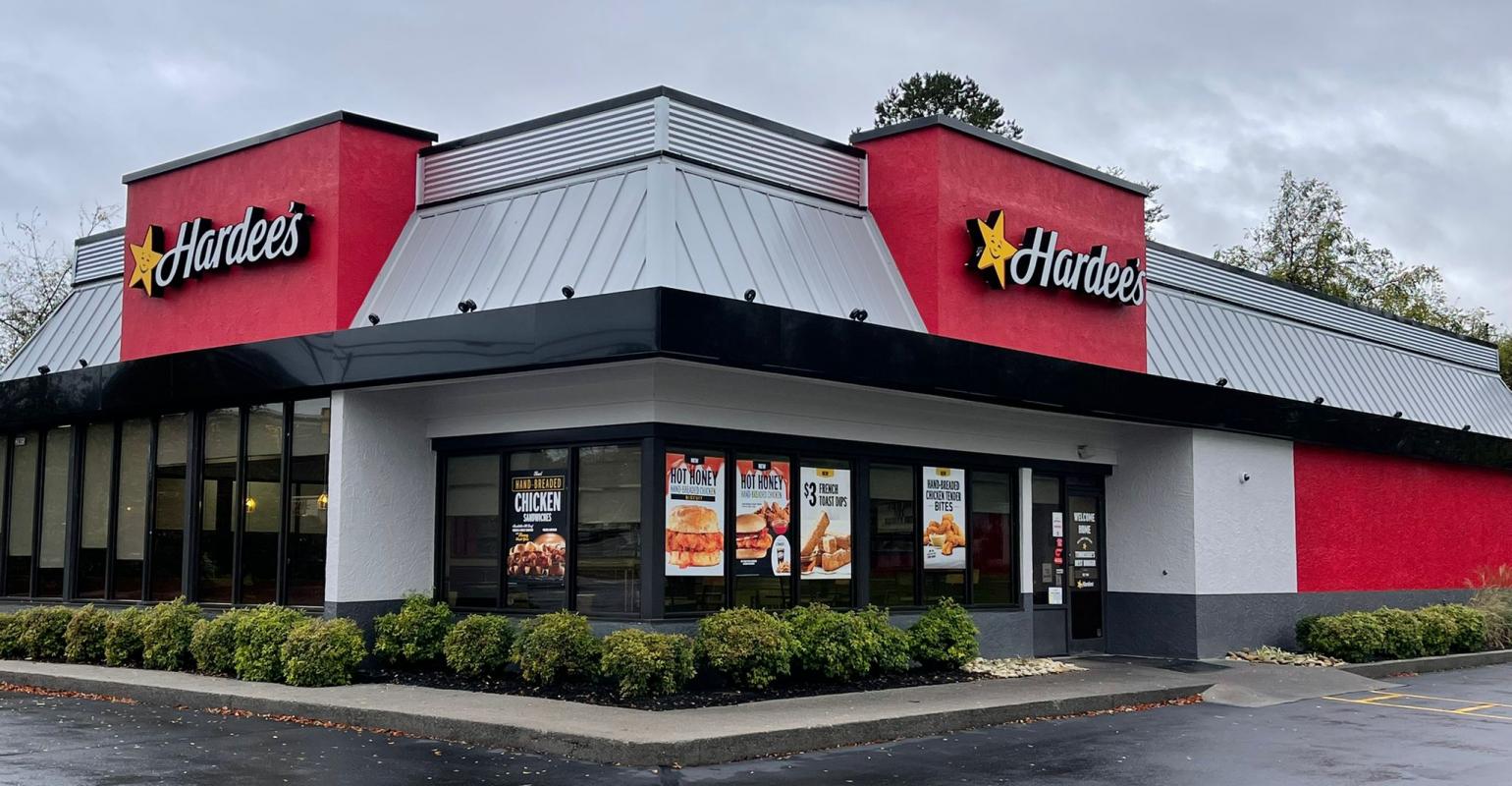 What time deals does hardee's close