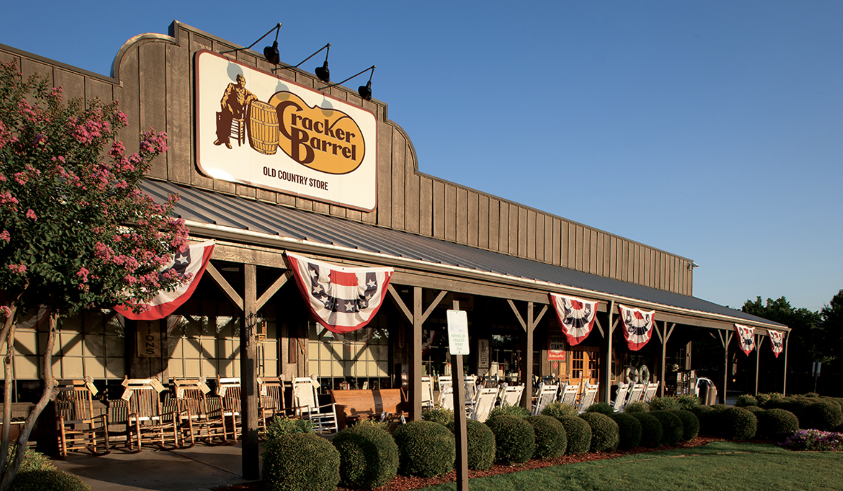 Cracker Barrel targets Maple Street for urban markets | Nation's ...