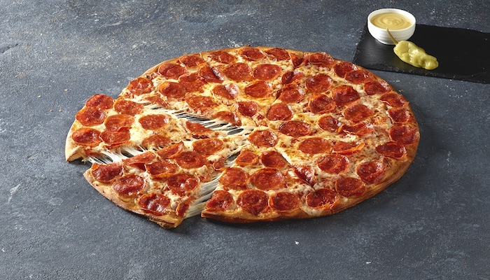 File:Papa John's Pizza small pepperoni and black olives pizza pie.jpeg -  Wikipedia