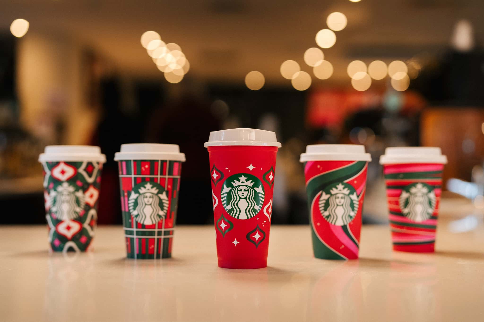 Starbucks' Red Cup Day drives less traffic this year, starbucks cup
