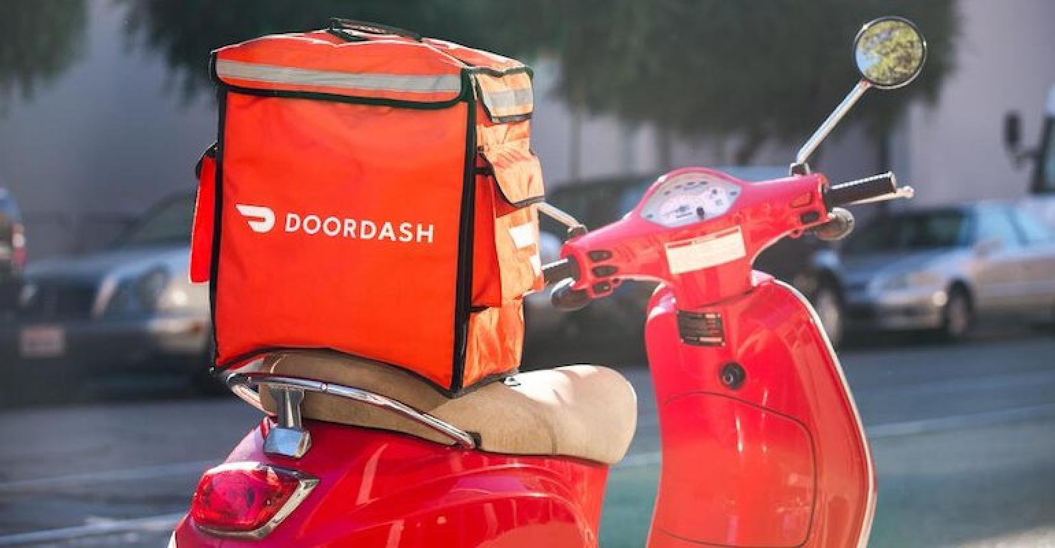 Exclusive: Low tips, long waits: DoorDash takes on drivers