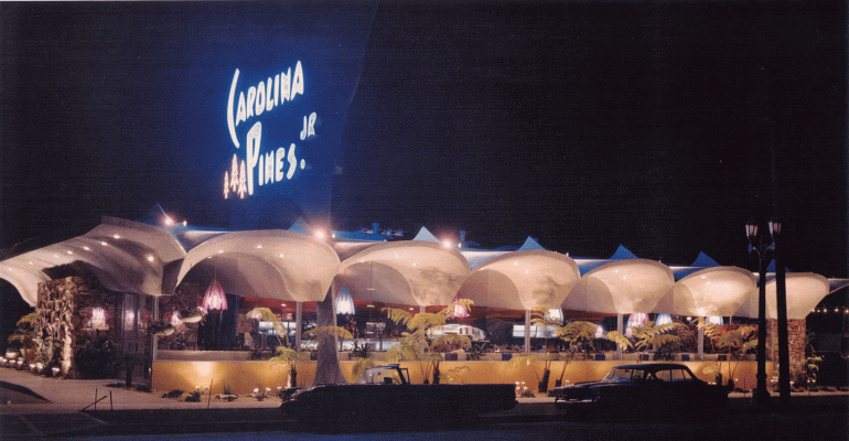 Photographer leaves chronicle of iconic Googie coffee shops