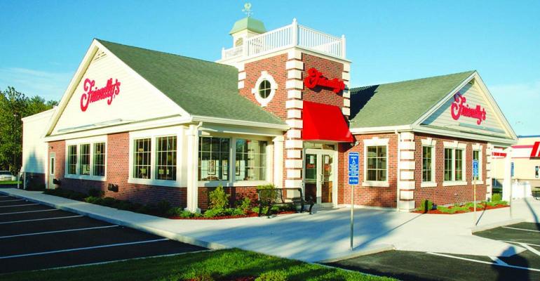 Friendly's restaurant exterior