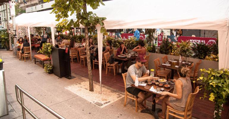 Outdoor-dining-Baekjeong-NYC-Korean-barbecue-restaurant.jpg