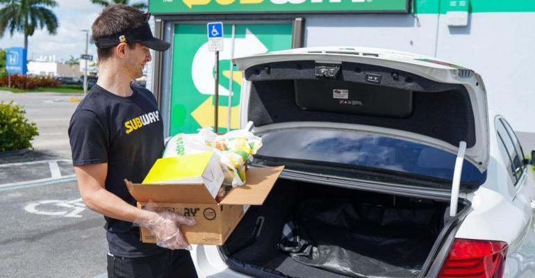 Subway_Grocery-Contactless-Curbside-pickup.jpg