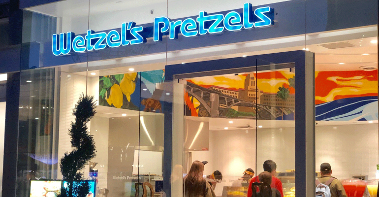 Wetzel's Pretzels exterior