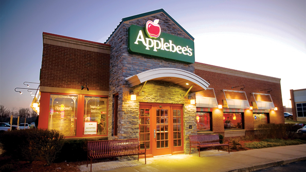 Applebee's outside 2024 seating